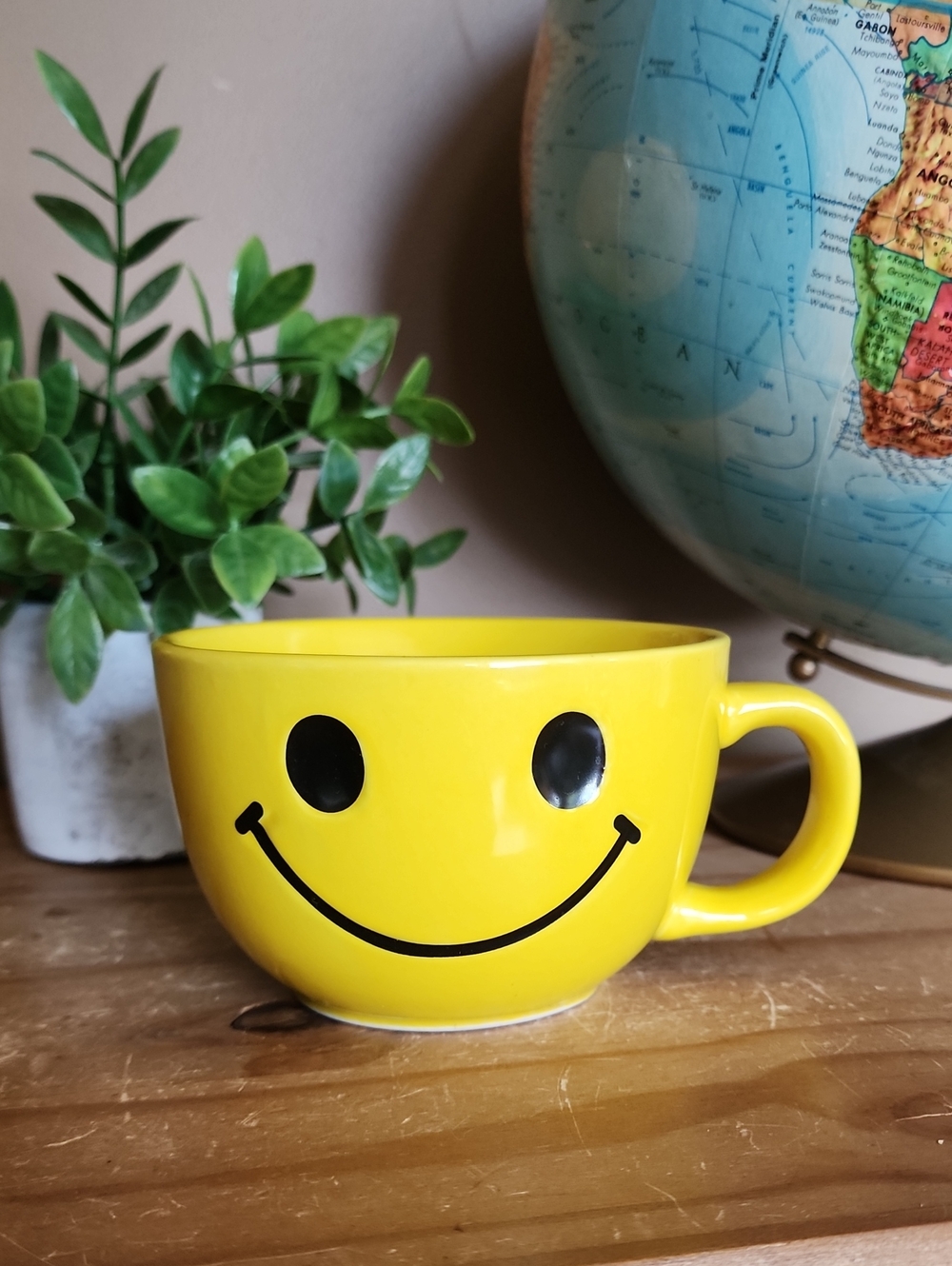 Yellow Smiley Face Ceramic Mug
